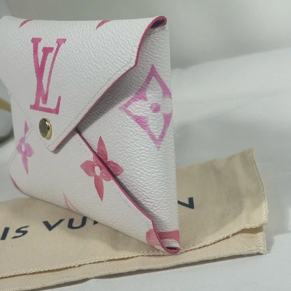 Stunning Rare Louis Vuitton Medium Kirigami Watercolor Sold - Picture 4 of 11